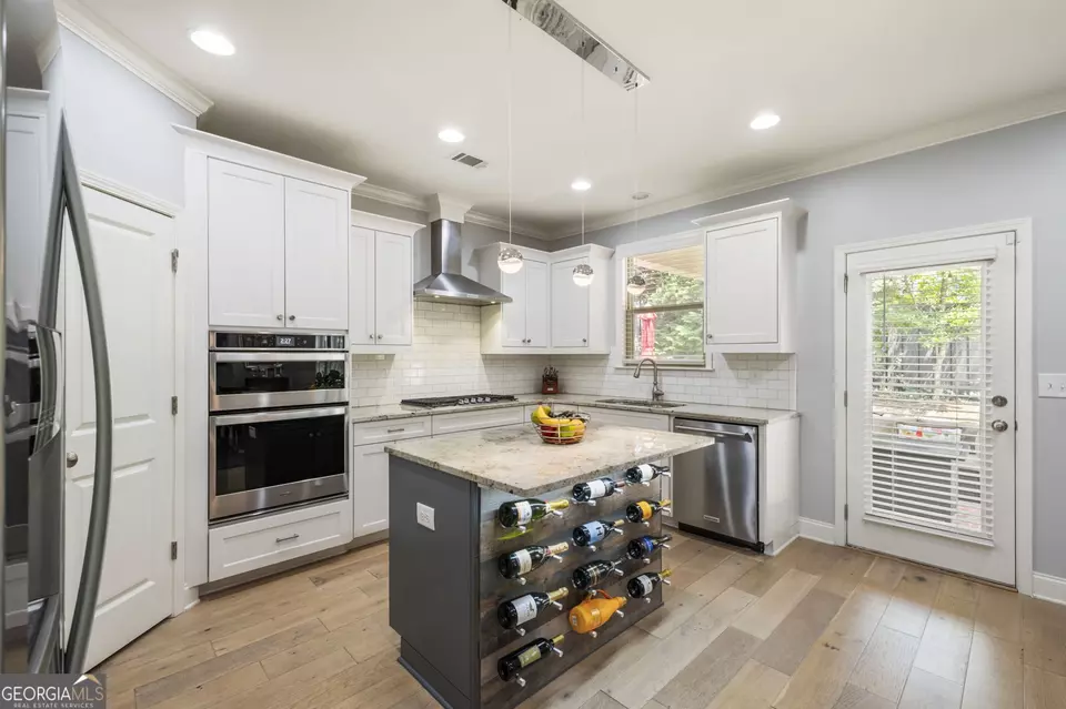 Kitchen - 1883 Weston Ln, Tucker, GA 30084 photo 3 of 7