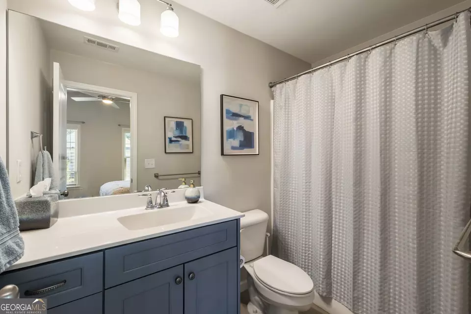 Bath - 1883 Weston Ln, Tucker, GA 30084 photo 7 of 9