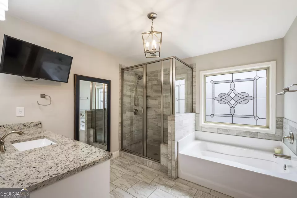 Bath - 1883 Weston Ln, Tucker, GA 30084 photo 2 of 9