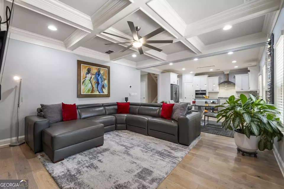 Entry Way - 1883 Weston Ln, Tucker, GA 30084 photo 6 of 9