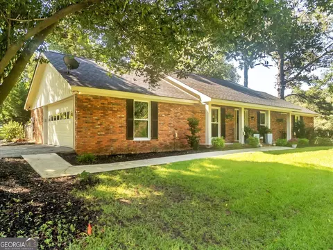 Exterior - 254 Trinity Rd, Dublin, GA 31021 photo 9 of 16