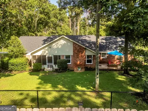 Exterior - 254 Trinity Rd, Dublin, GA 31021 photo 14 of 16