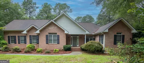 11 Myrtle Ln, Statesboro, GA 30458