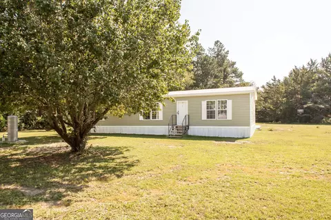 56 Fj Melton Ln, Waycross, GA 31503