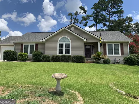 4402 Holly Ln, Valdosta, GA 31602