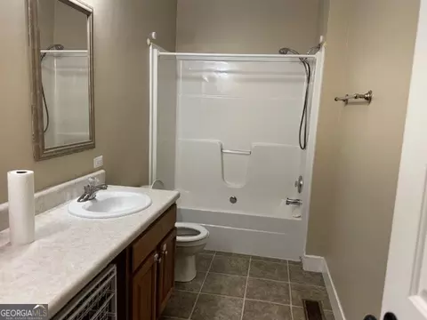 Bath - 430 Briley Rd, Lagrange, GA 30241 photo 1 of 2