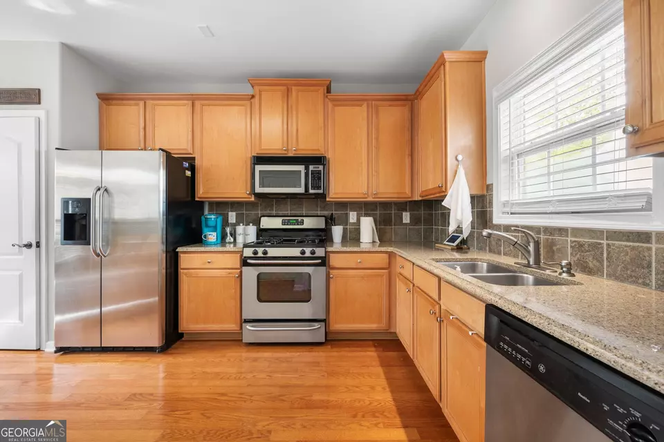 Kitchen - 3660 Lake Pass Ln, Suwanee, GA 30024 photo 1 of 2