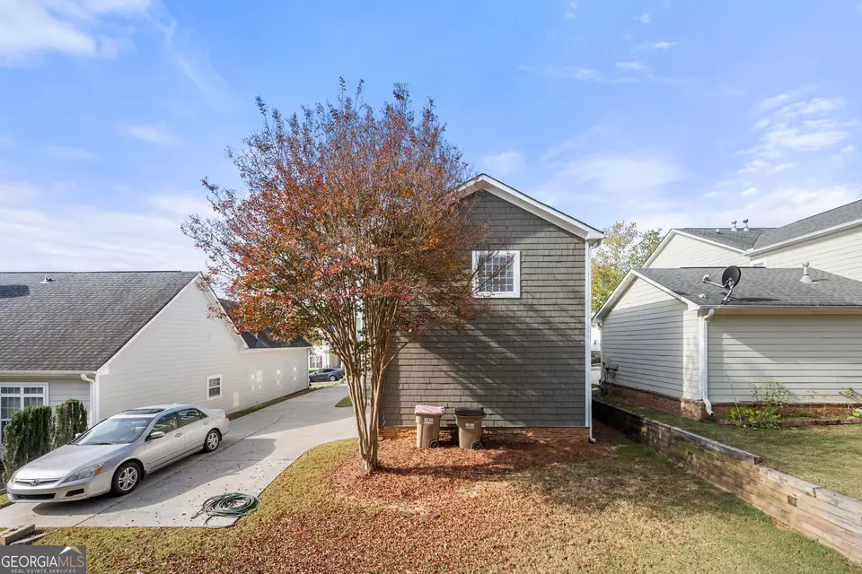 Exterior - 3660 Lake Pass Ln, Suwanee, GA 30024 photo 6 of 8