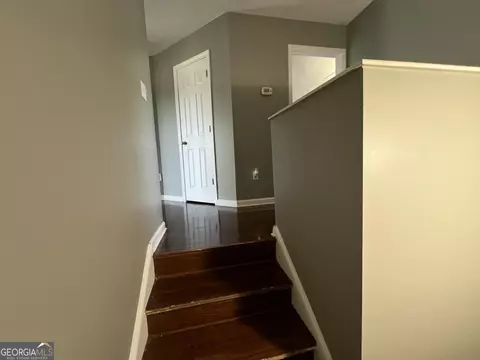 Entry Way - 304 Baileys Way, Lagrange, GA 30241 photo 4 of 6