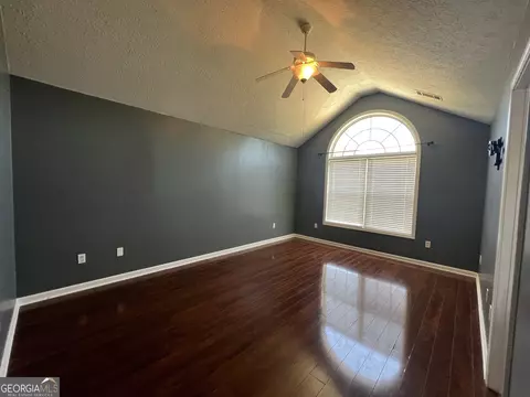 Living - 304 Baileys Way, Lagrange, GA 30241 photo 4 of 4