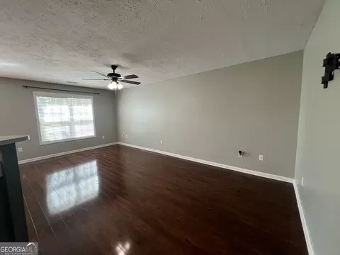 Living - 304 Baileys Way, Lagrange, GA 30241 photo 1 of 4