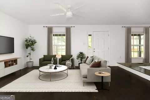 1018 N Davis Dr, Perry, GA 31069 photo 3