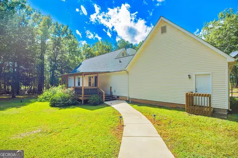 Exterior - 462 River Rd, Concord, GA 30206 photo 14 of 18