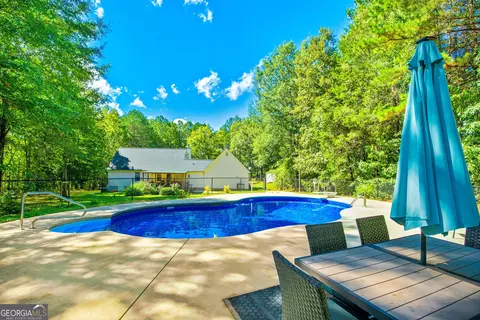Exterior - 462 River Rd, Concord, GA 30206 photo 1 of 18
