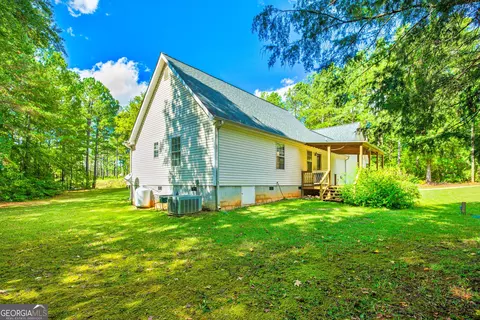 Exterior - 462 River Rd, Concord, GA 30206 photo 16 of 18