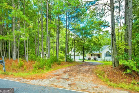 Exterior - 462 River Rd, Concord, GA 30206 photo 8 of 18