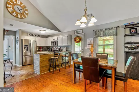 Kitchen - 462 River Rd, Concord, GA 30206 photo 1 of 3
