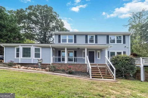 1647 Grandeus Ln SW, Stone Mountain, GA 30087