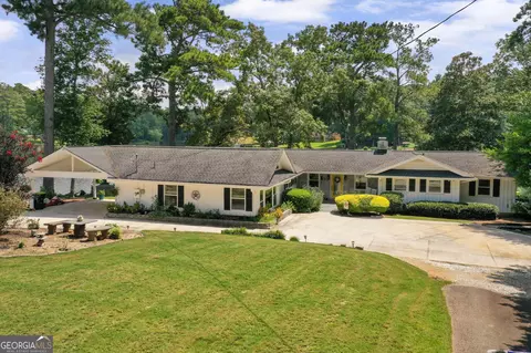 2654 Jodeco Dr, Jonesboro, GA 30236