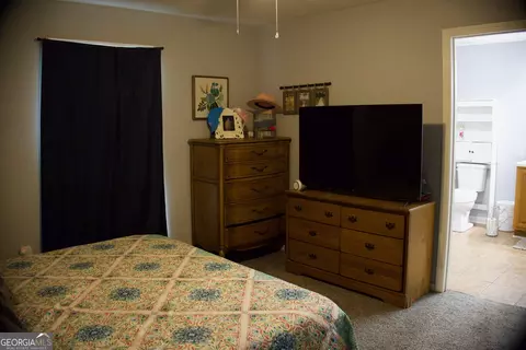 Bedroom - 349 Skyline Blvd, Lyons, GA 30436 photo 3 of 8
