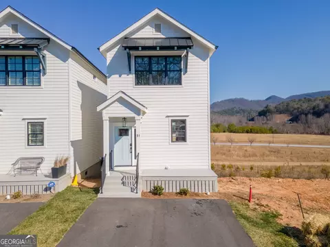51 Cottonwood St, Clayton, GA 30525