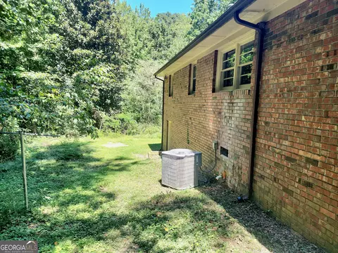 Exterior - 59 Sunset Ln, Toccoa, GA 30577 photo 4 of 7