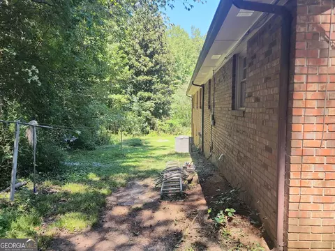 Exterior - 59 Sunset Ln, Toccoa, GA 30577 photo 5 of 7