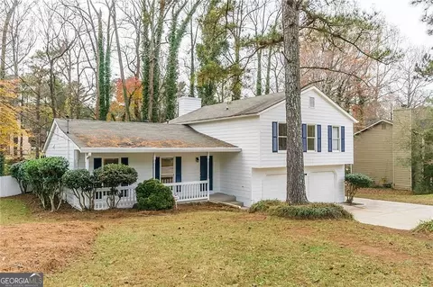 140 Leigh Kay Dr, Lawrenceville, GA 30046