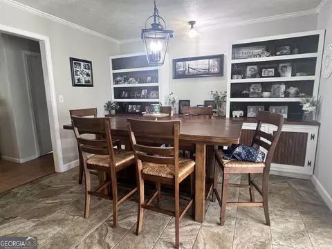 Dining - 407 Oasis Dr, Dublin, GA 31021 photo 3 of 3