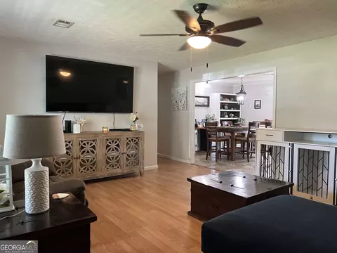 Living - 407 Oasis Dr, Dublin, GA 31021 photo 1 of 3