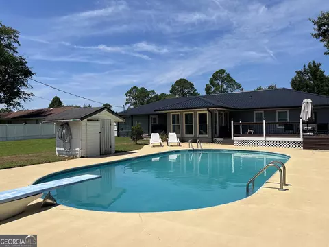 Exterior - 407 Oasis Dr, Dublin, GA 31021 photo 10 of 12