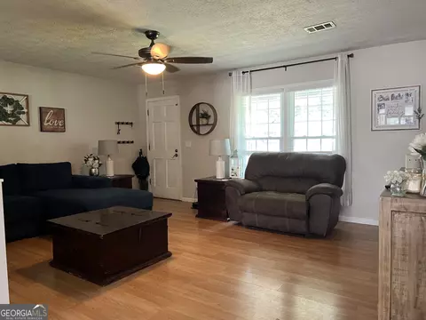 Living - 407 Oasis Dr, Dublin, GA 31021 photo 3 of 3