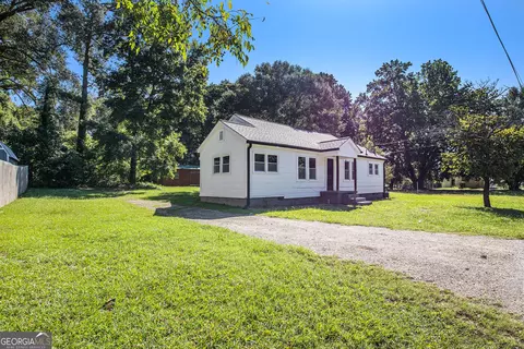 118 E Kimball St, Winder, GA 30680 photo 6