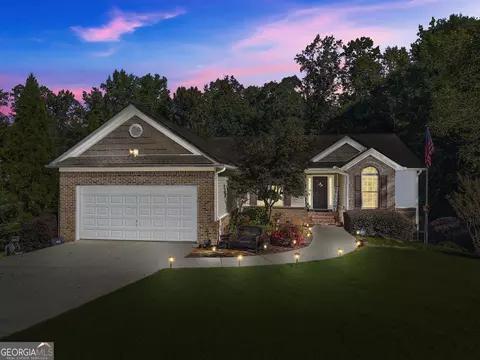 1147 Bradford Park Dr, Auburn, GA 30011