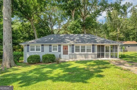 41 Oak Dr, Cartersville, GA 30120