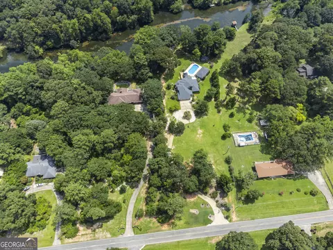 204 Cartwright Dr, Bonaire, GA 31005