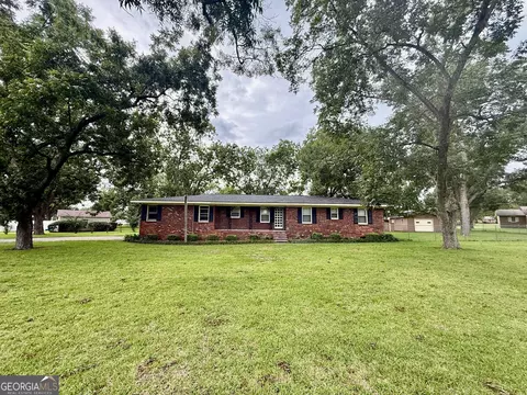 5741 Lawrence Ct, Macon, GA 31216