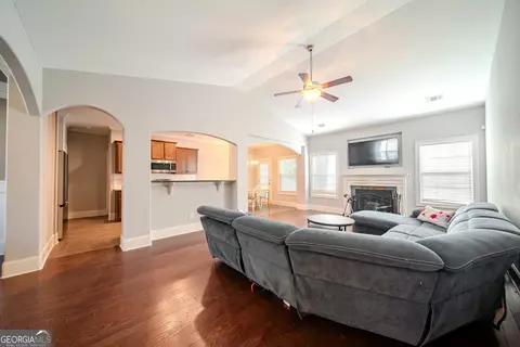 Living - 24 Lilac Path, Hamilton, GA 31811 photo 2 of 3