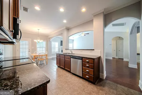 Kitchen - 24 Lilac Path, Hamilton, GA 31811 photo 5 of 5