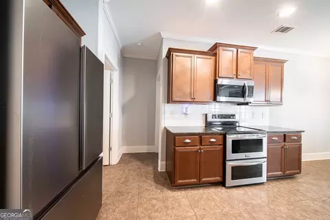 Kitchen - 24 Lilac Path, Hamilton, GA 31811 photo 3 of 5