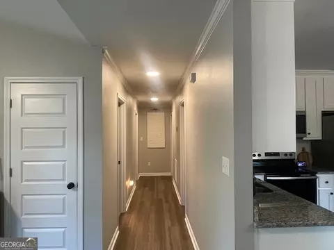 Entry Way - 212 N Chilton Cres, Lagrange, GA 30240 photo 3 of 3