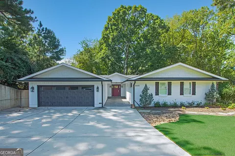 6648 Garrett Rd, Buford, GA 30518