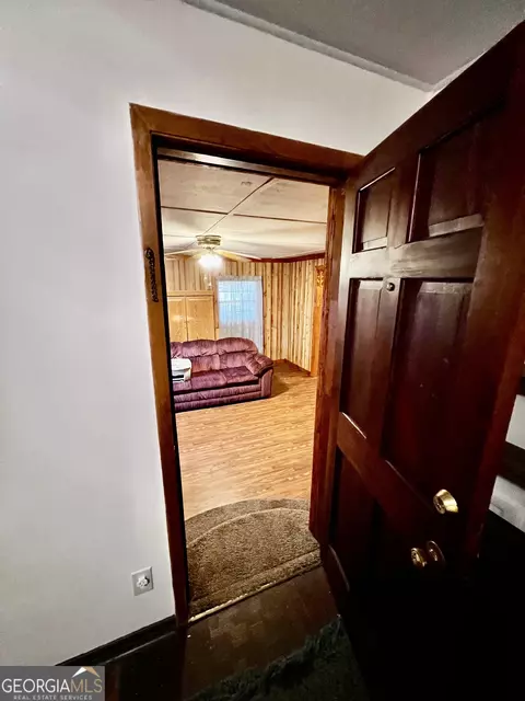 Entry Way - 134 E Virginia Ave, Macon, GA 31217 photo 2 of 2