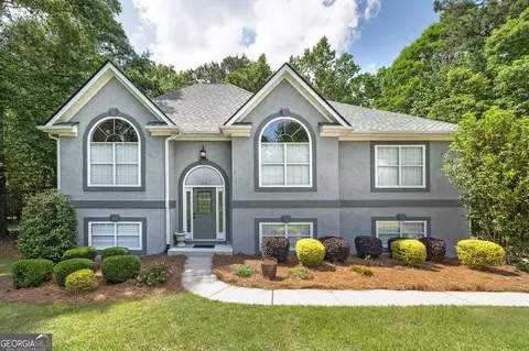 505 Redwood Cir, Mcdonough, GA 30252