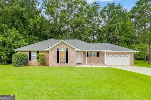226 Oxford Cir, Rincon, GA 31326