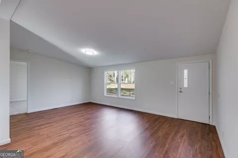 Living - 394 Birch Rd, Franklin, GA 30217 photo 2 of 3