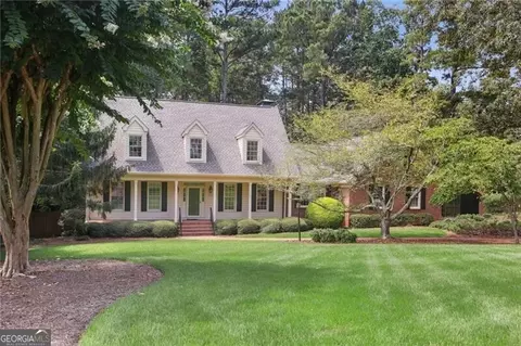 527 N Saint Marys Ln NW, Marietta, GA 30064
