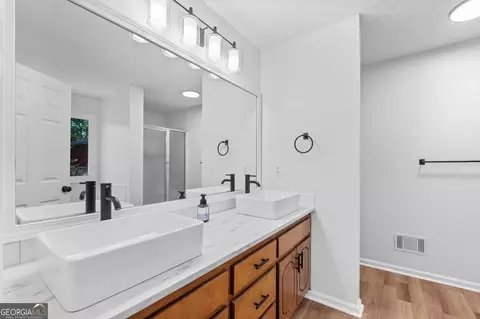 Bath - 100 Turner Creek Dr, Hampton, GA 30228 photo 2 of 2