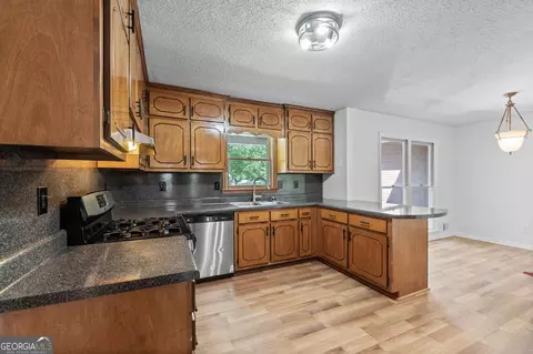 Kitchen - 100 Turner Creek Dr, Hampton, GA 30228 photo 1 of 3
