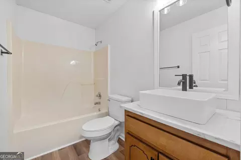 Bath - 100 Turner Creek Dr, Hampton, GA 30228 photo 1 of 2
